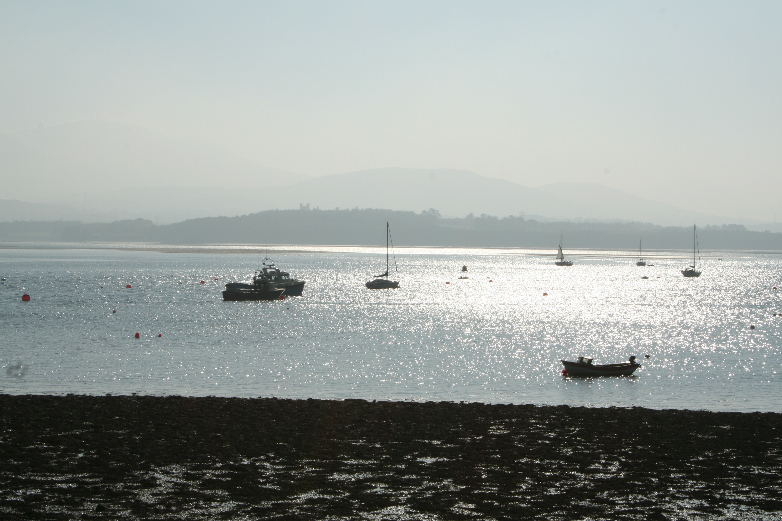 North Wales enjoys a glorious weekend of weather with the rest of the week looking hot