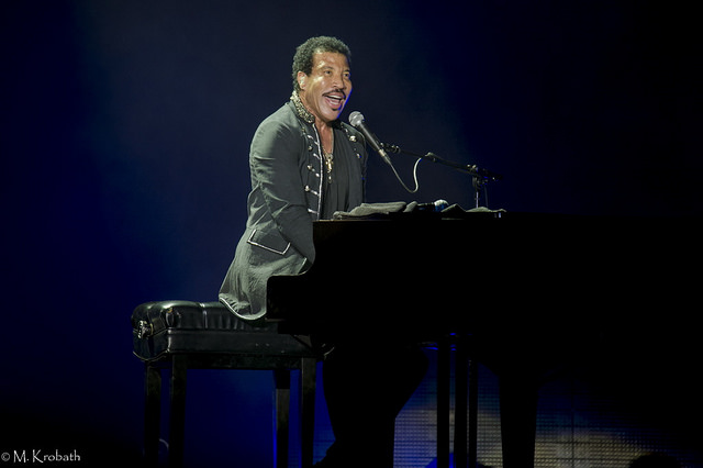 Less Than A Month Until Lionel Richie Delivers All The Hits!